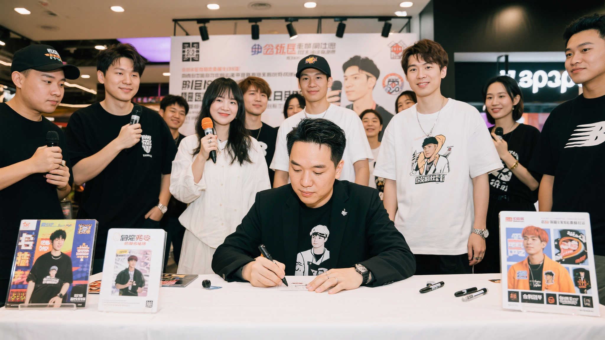 小岛工作室限时快闪店7月11日盛大登陆上海,精彩满赠特典不可错过! 小岛工作室限时快闪店7月11日盛大登陆上海,精彩满赠特典不可错过!